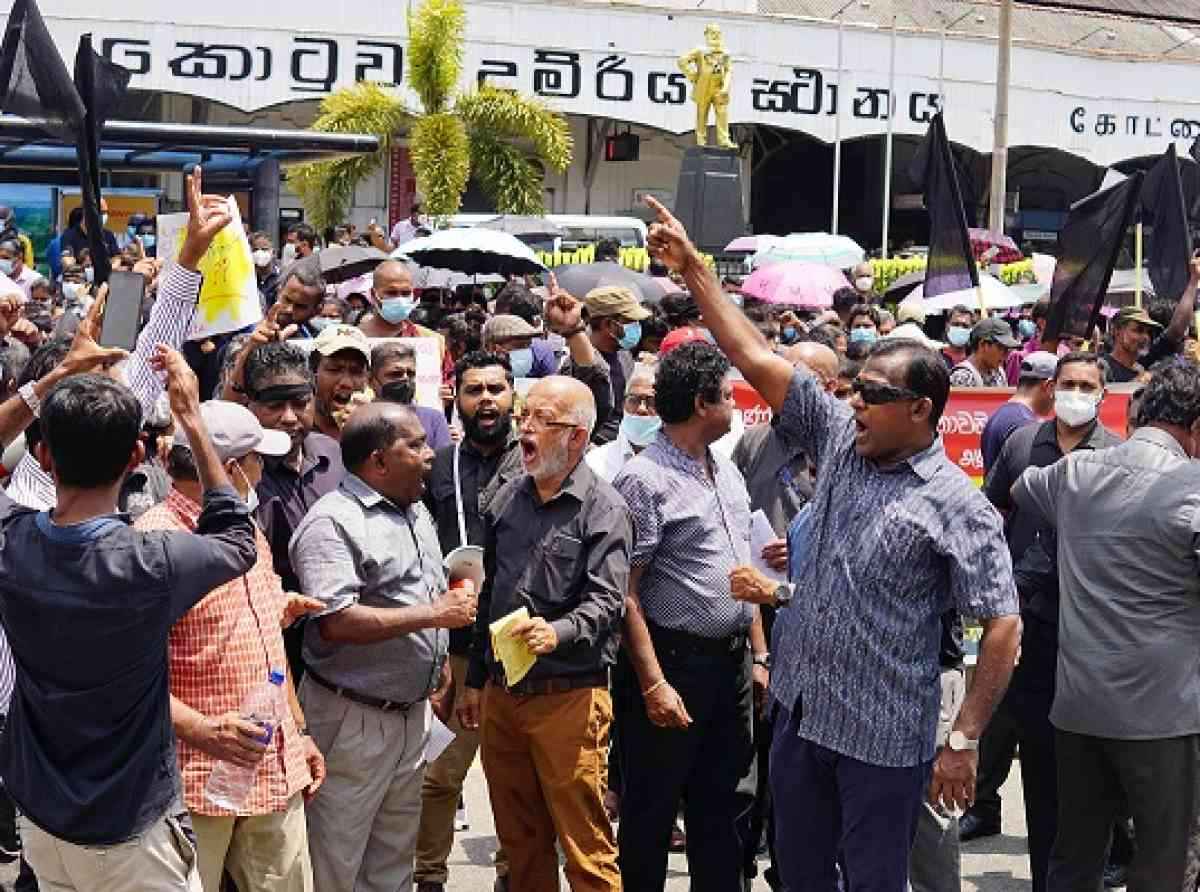 ஜனாதிபதி தலைமையிலான அரசாங்கம் வீட்டுக்குப் போகவேண்டும் - தொழிற்சங்கங்கள் வலியுறுத்தல் 